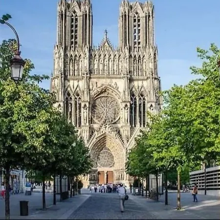 Et Parking Prive Proche Centre * Reims