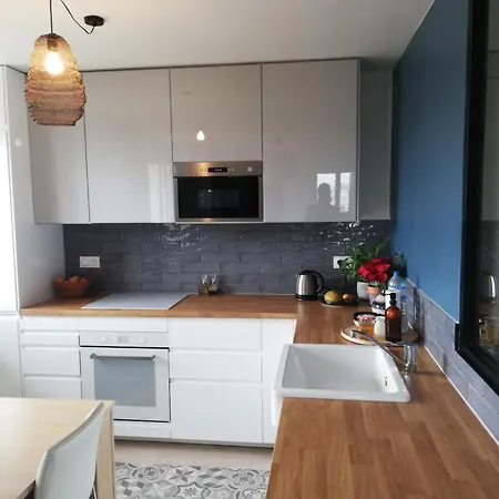 Et Parking Prive Proche Centre Apartment